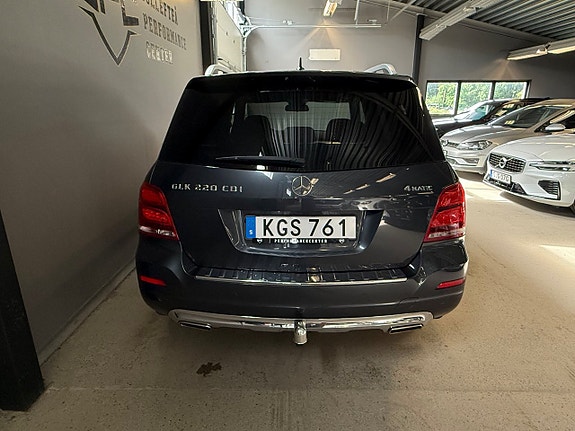 Mercedes-Benz GLK220 5 of 5