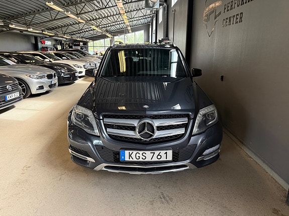 Mercedes-Benz GLK220 4 of 5