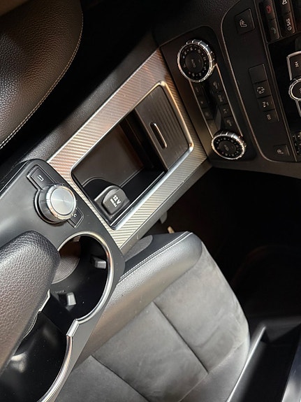 Mercedes-Benz GLK220 13 of 16