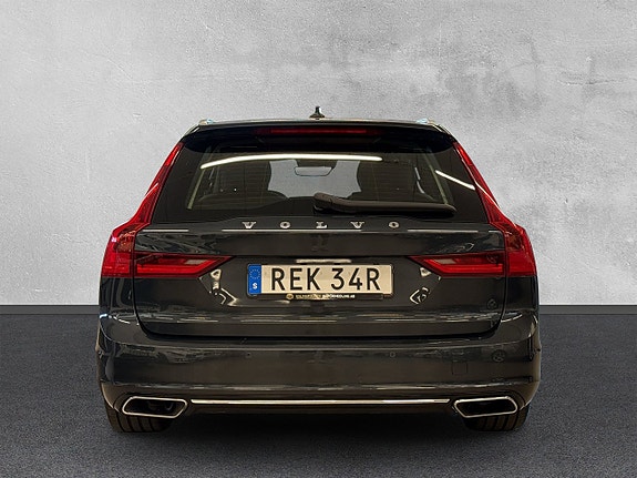 Volvo V90 4 of 27