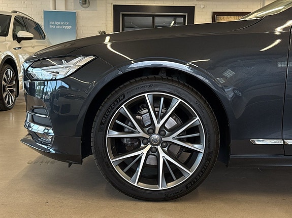 Volvo V90 17 of 27