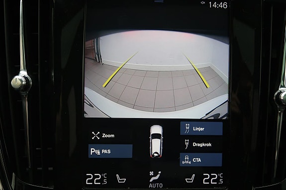 Volvo V90 Cross Country 19 of 25