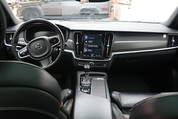 Volvo V90 Cross Country 6 of 25