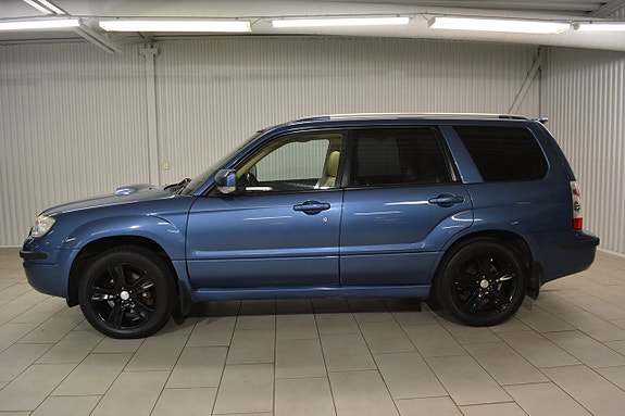 Subaru Forester 3 of 5