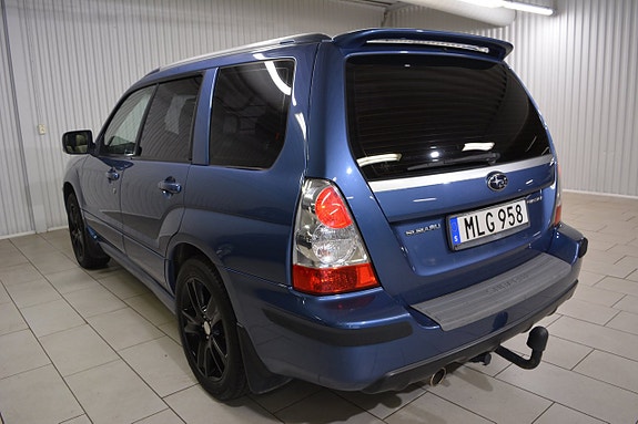 Subaru Forester 4 of 5