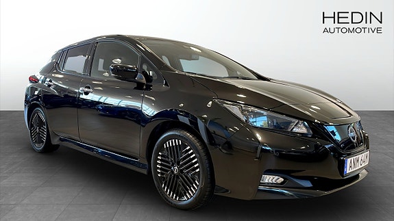 Nissan Leaf 3 of 5