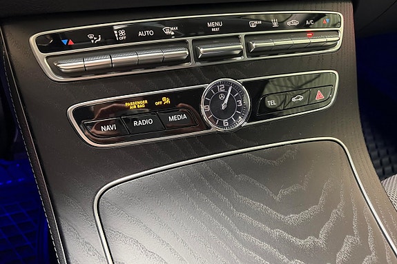 Mercedes-Benz E220 d 18 of 23