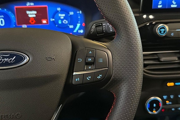 Ford Kuga 21 of 27