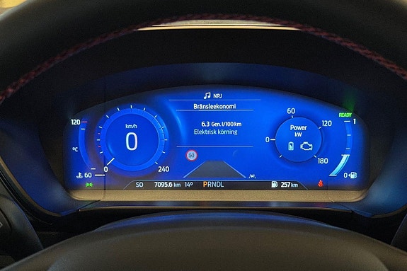 Ford Kuga 15 of 27