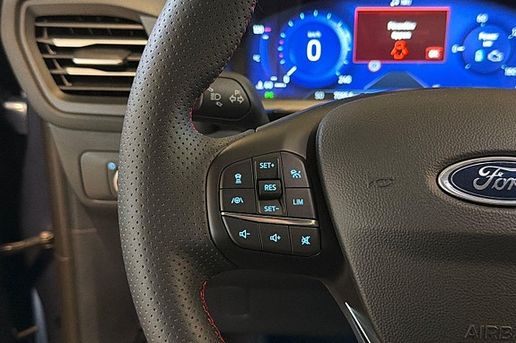 Ford Kuga 20 of 27