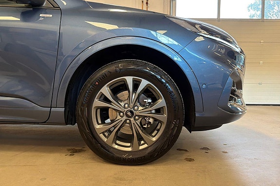 Ford Kuga 26 of 27