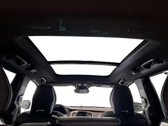 Volvo XC90 19 of 25