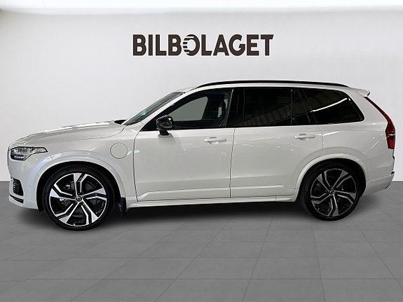 Volvo XC90 2 of 5