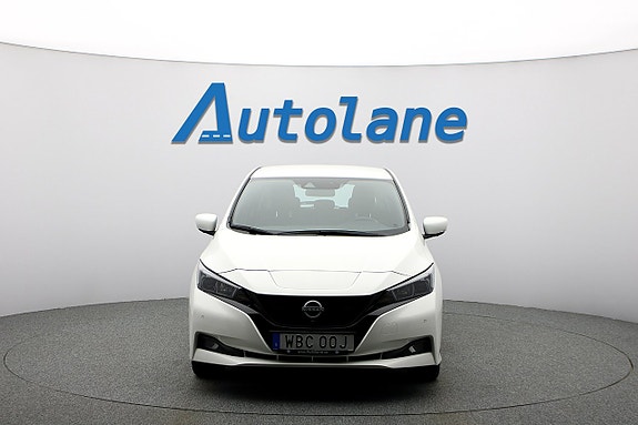 Nissan Leaf 3 of 5