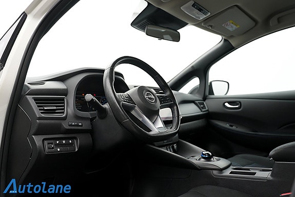 Nissan Leaf 15 of 28