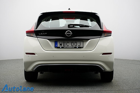 Nissan Leaf 14 of 28