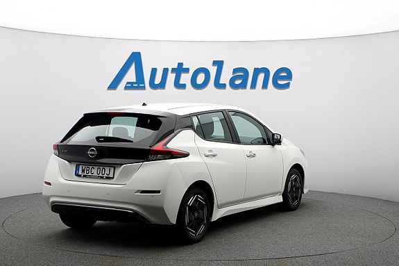 Nissan Leaf 8 of 28