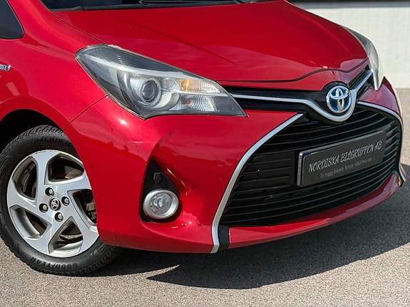 Toyota Yaris 7 of 22