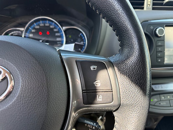 Toyota Yaris 21 of 22