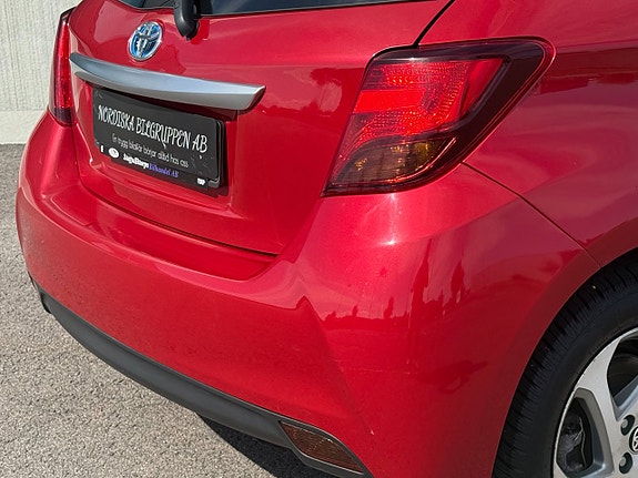 Toyota Yaris 9 of 22