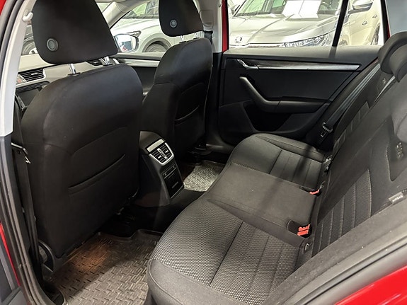 Skoda Octavia Scout 21 of 22