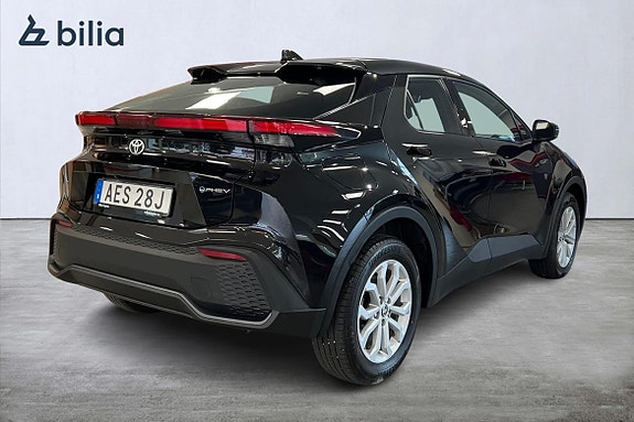 Toyota C-HR 19 of 21
