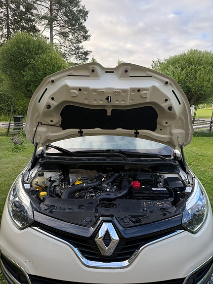 Renault Captur 4 of 16