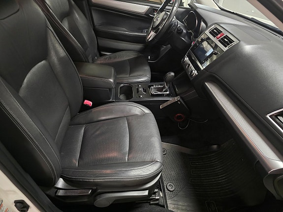 Subaru Outback 10 of 14