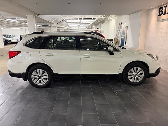 Subaru Outback 8 of 20
