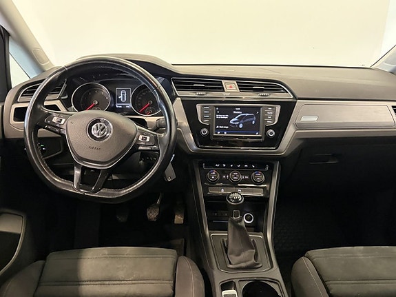 Volkswagen Touran 13 of 21