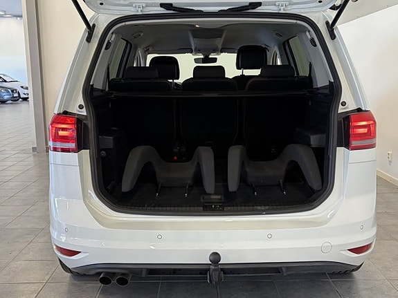 Volkswagen Touran 5 of 21