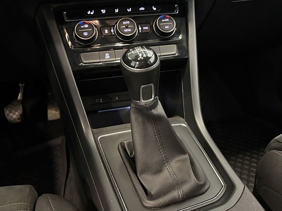 Volkswagen Touran 17 of 21