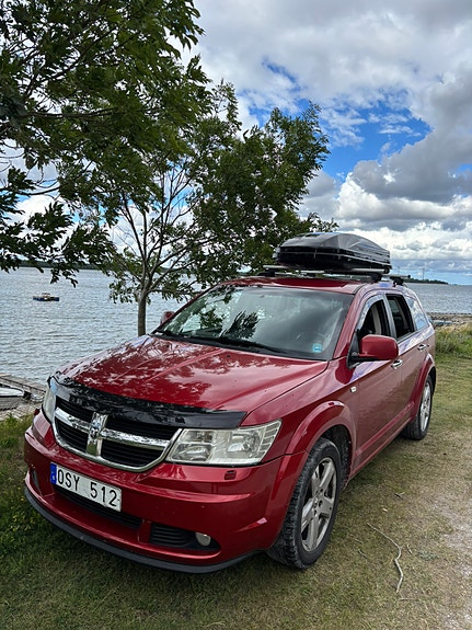 Dodge Journey 2 of 8