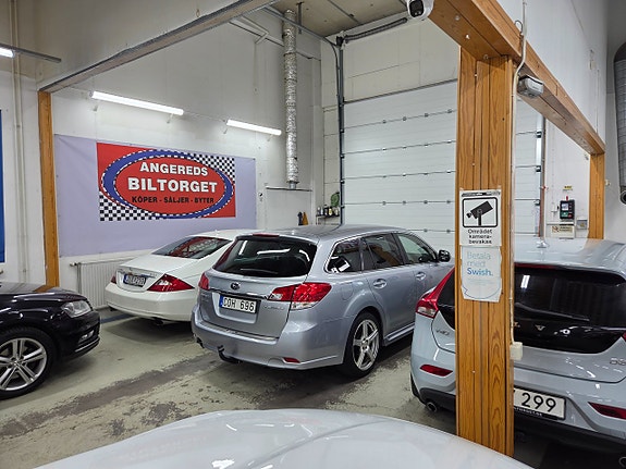 Subaru Legacy 7 of 16