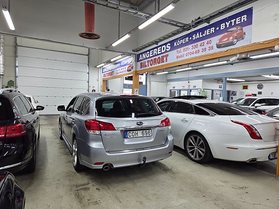 Subaru Legacy 5 of 5