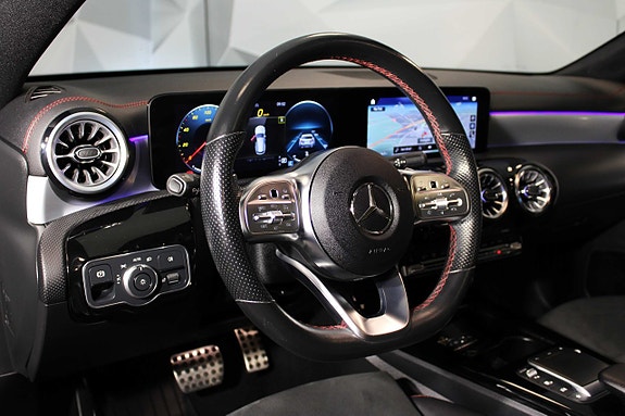 Mercedes-Benz CLA180 15 of 27