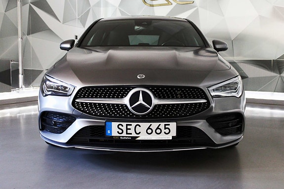 Mercedes-Benz CLA180 9 of 27
