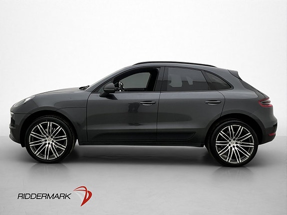 Porsche Macan 4 of 5
