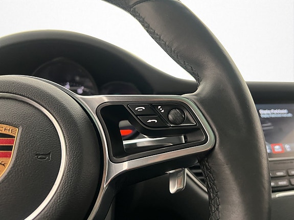 Porsche Macan 21 of 30