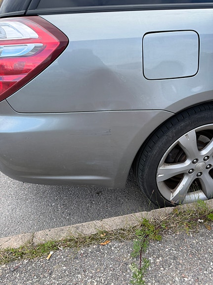 Subaru Legacy 14 of 15