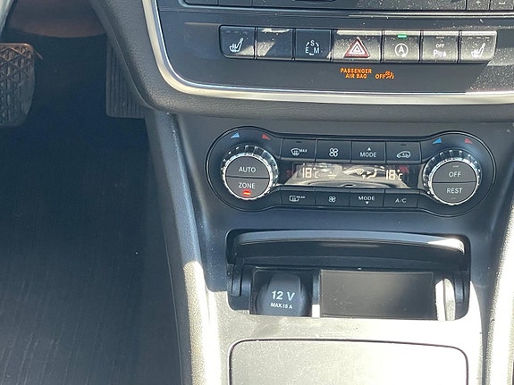 Mercedes-Benz CLA220 11 of 23