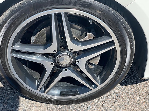 Mercedes-Benz CLA220 16 of 23