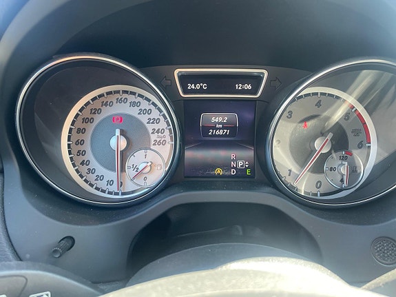 Mercedes-Benz CLA220 21 of 23