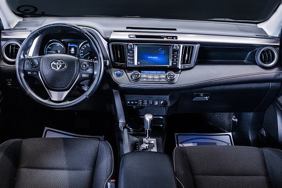 Toyota RAV4 15 of 22