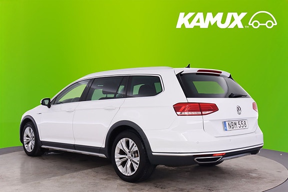 Volkswagen Passat Alltrack 5 of 5