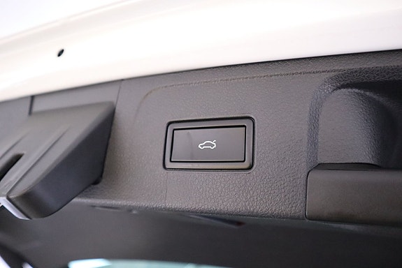 Volkswagen Passat Alltrack 22 of 23