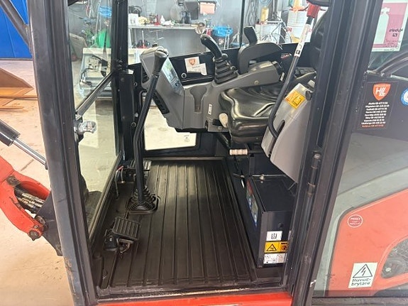 Begagnad Kubota KX016-4 / Minigrävare / Breddbar bandvagn 6 of 7