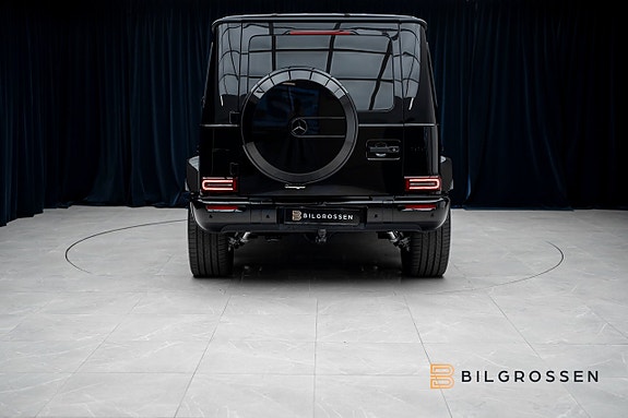 Mercedes-Benz G63 4 of 5