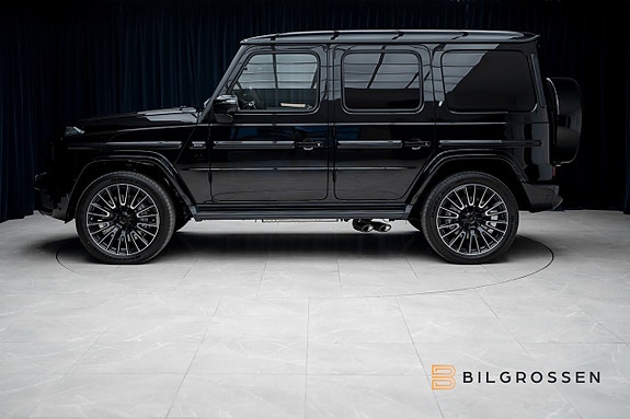 Mercedes-Benz G63 2 of 5