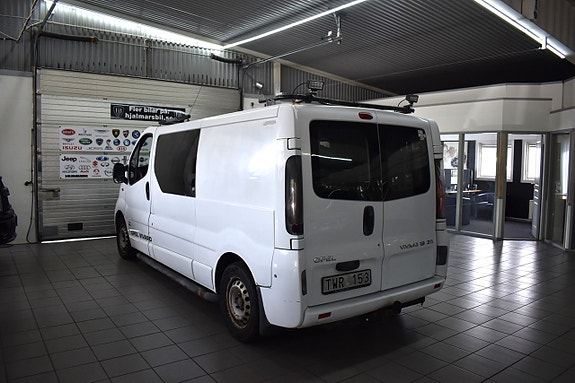 Opel Vivaro 4 of 5